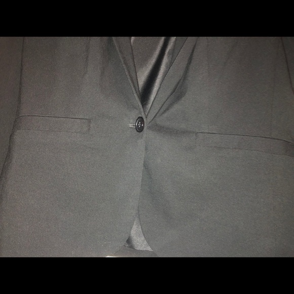 Black The Limited Blazer - Picture 3 of 4